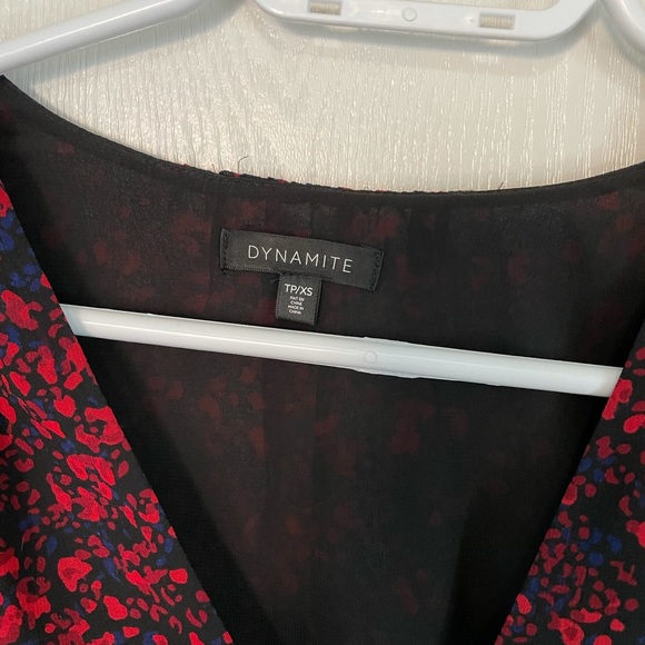 BRAND NEW Dynamite top - Picture 2 of 3